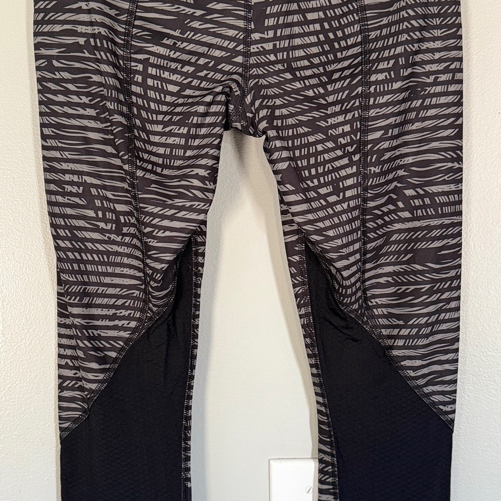 Lululemon Pace Rival Crop - Picture 2 of 7